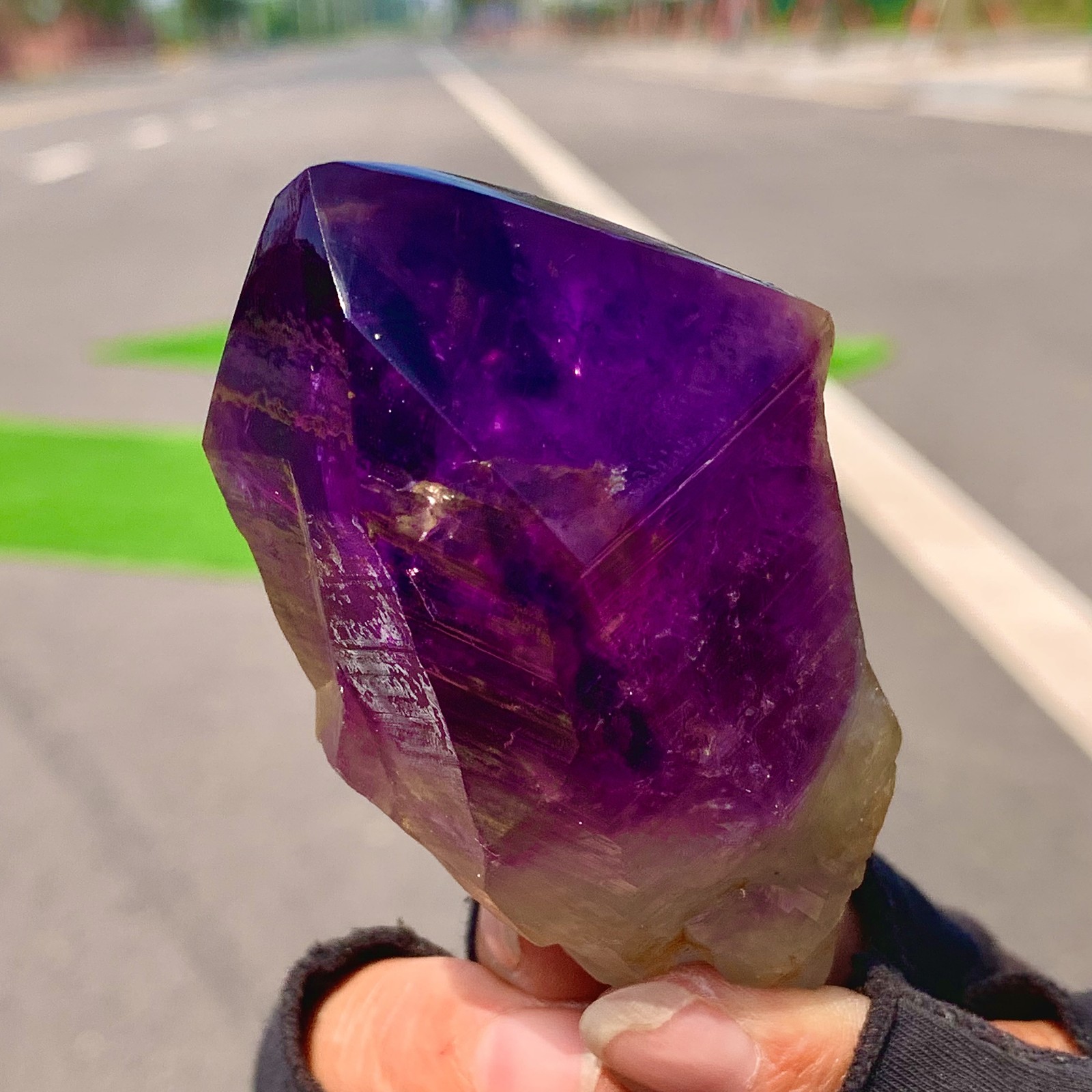 151G Natural Amethyst Quartz Crystal Single-End Terminated Wand Point Healing