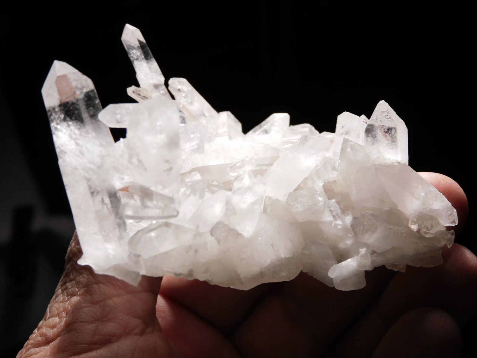 Twelve Points! TRANSLUCENT Quartz Crystal Cluster Collier Creek ARKANSAS 99.0gr
