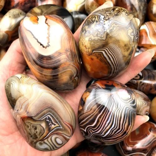 1KG Madagascar Banded Agate Alarge Tumbled Beautiful Patterns Randomly Send