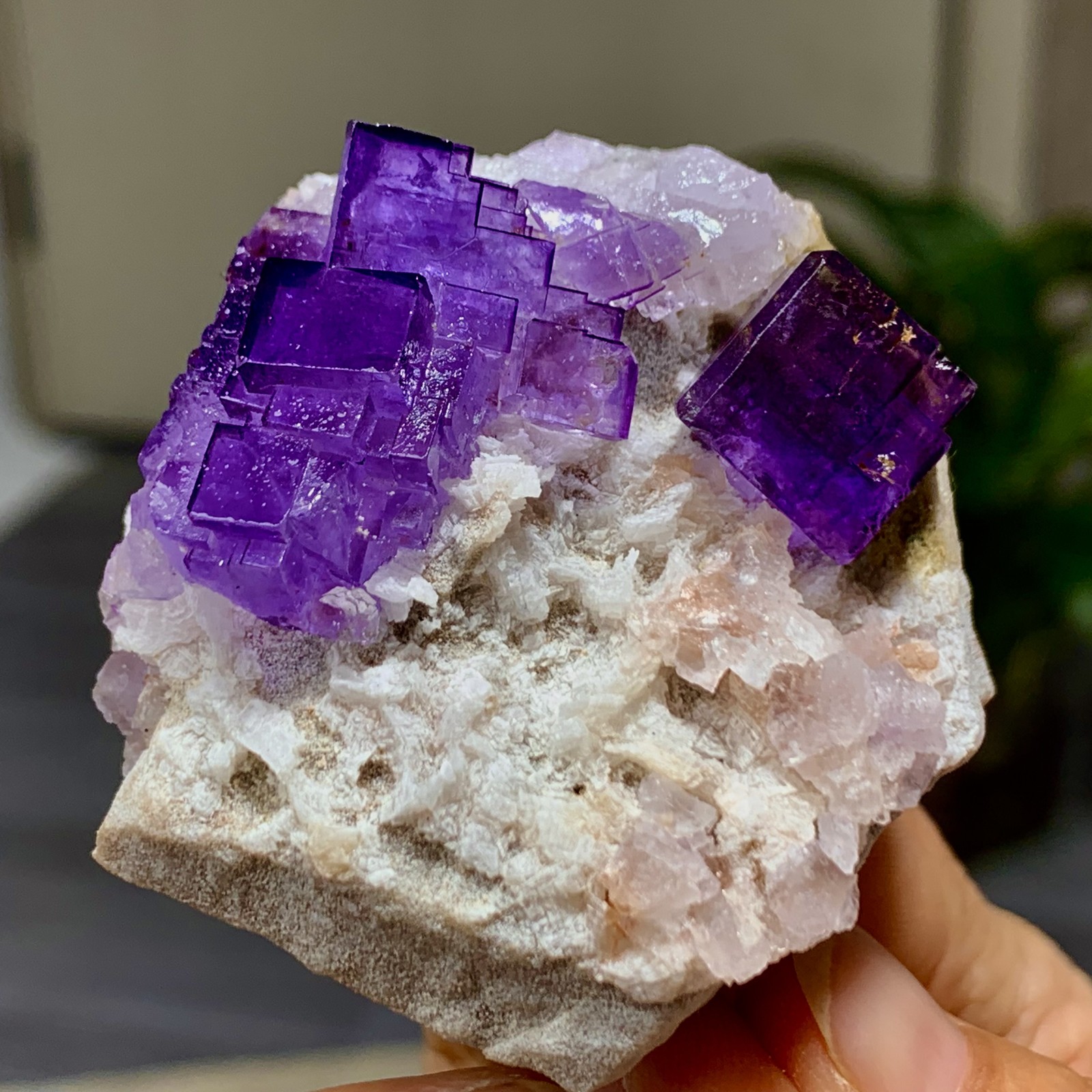 118G Natural purple framed cubic fluorite mineral specimen/Inner Mongolia–