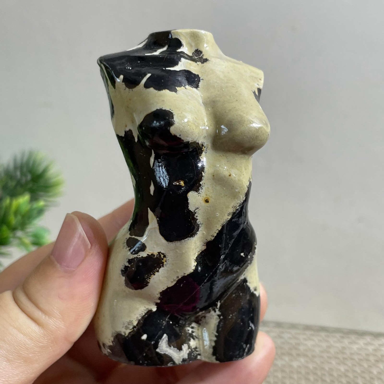 134g Rare Traditional Chinese PaintingHand Carving Female Model