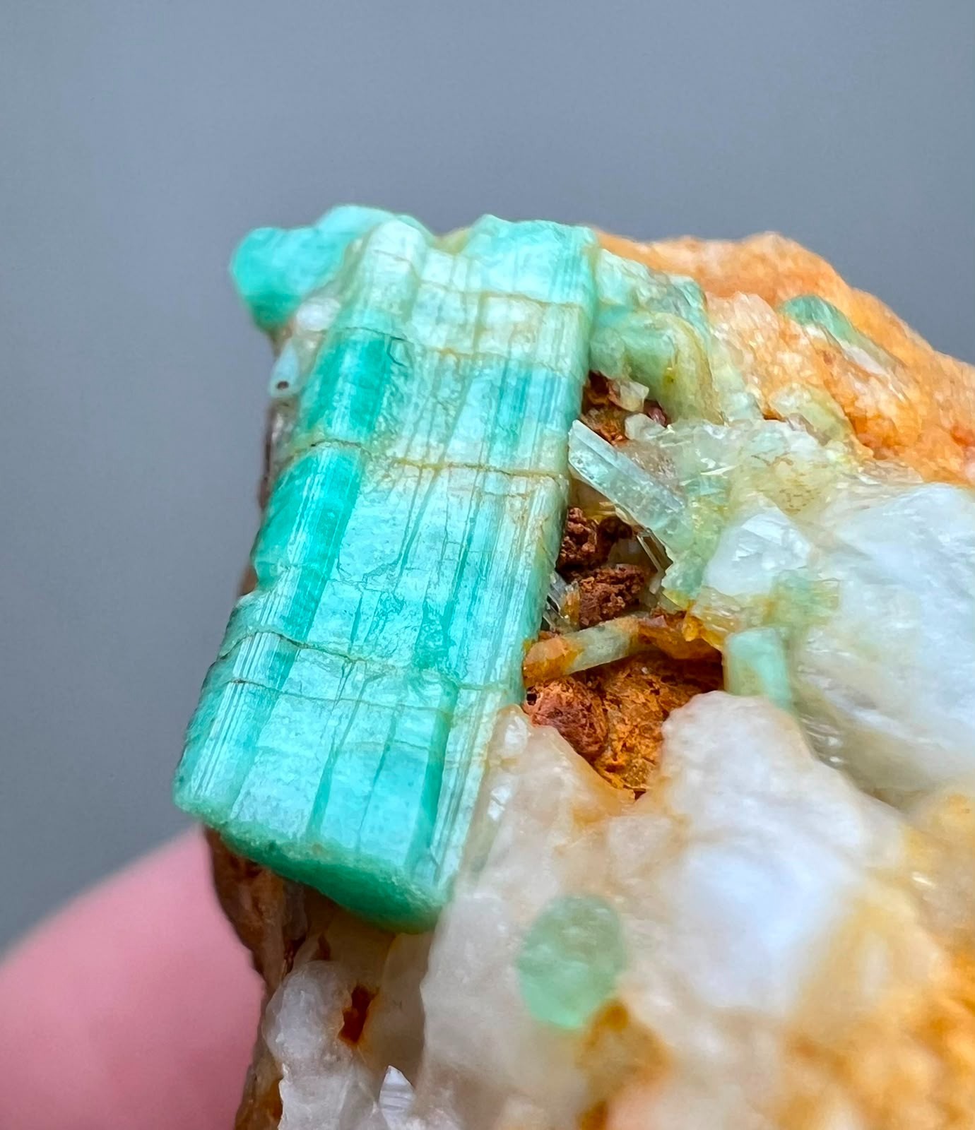 110CT, Natural Top Qulaity Emerald Crystals on Matrix From Panjshir Afghanistan