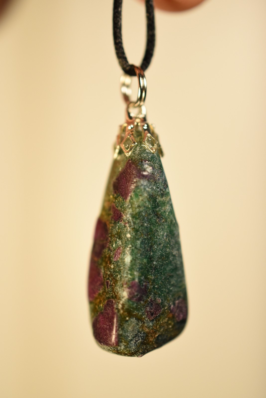 *RUBY FUCHSITE* Pendant 3.5cm 8.5g +Cord Natural Stone Australian Made