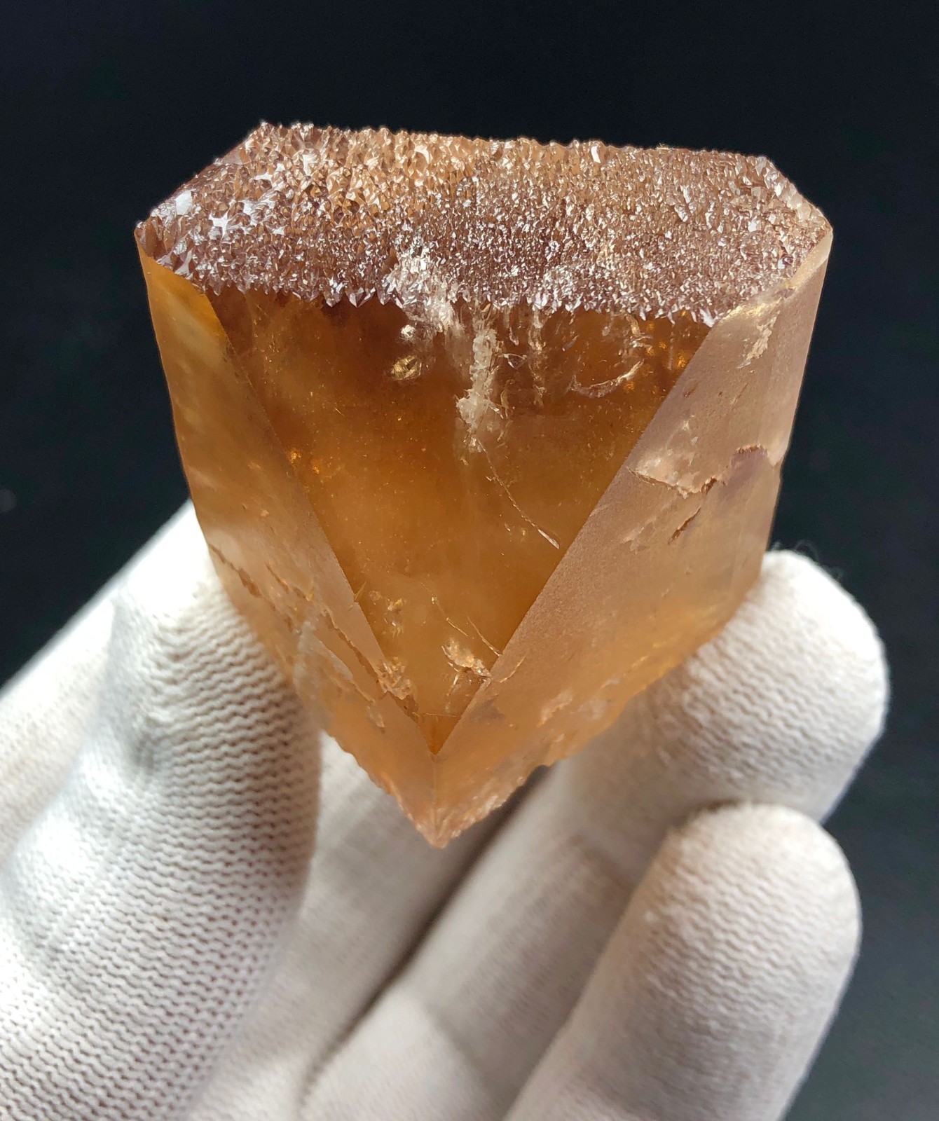 Excellent Complete TOPAZ CRYSTAL from SKARDU – 116 GRAMS – 4 CM