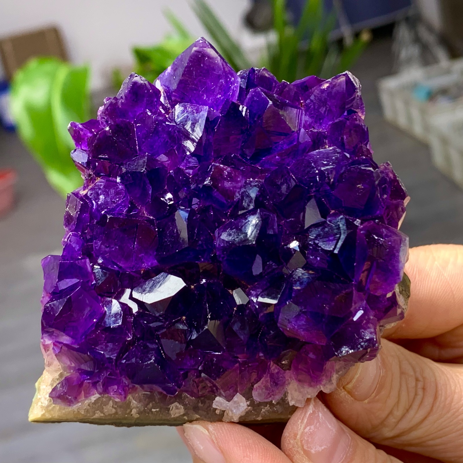 239G Natural Amethyst geode quartz clustercrystal specimen Healing