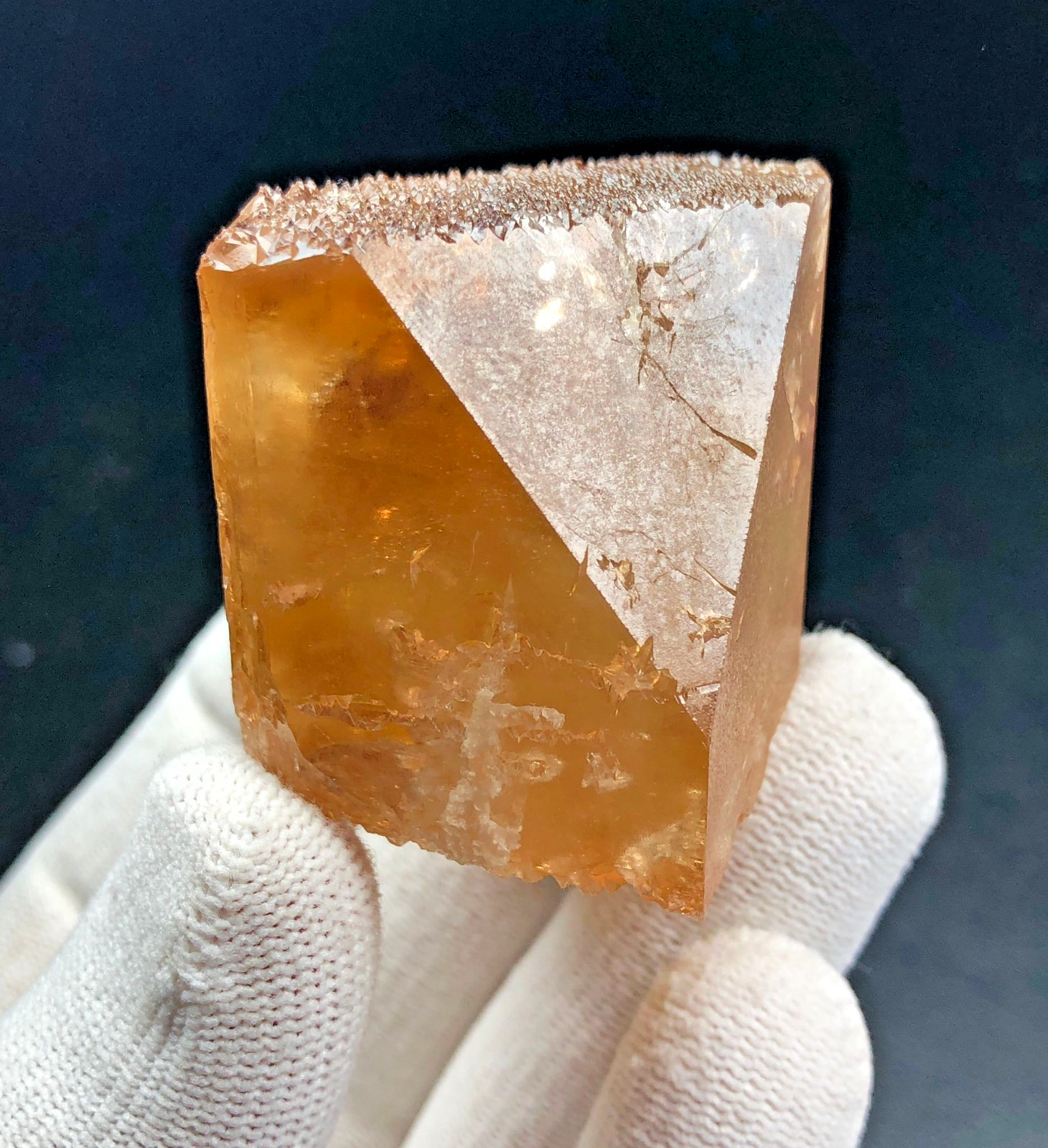 Excellent Complete TOPAZ CRYSTAL from SKARDU – 116 GRAMS – 4 CM