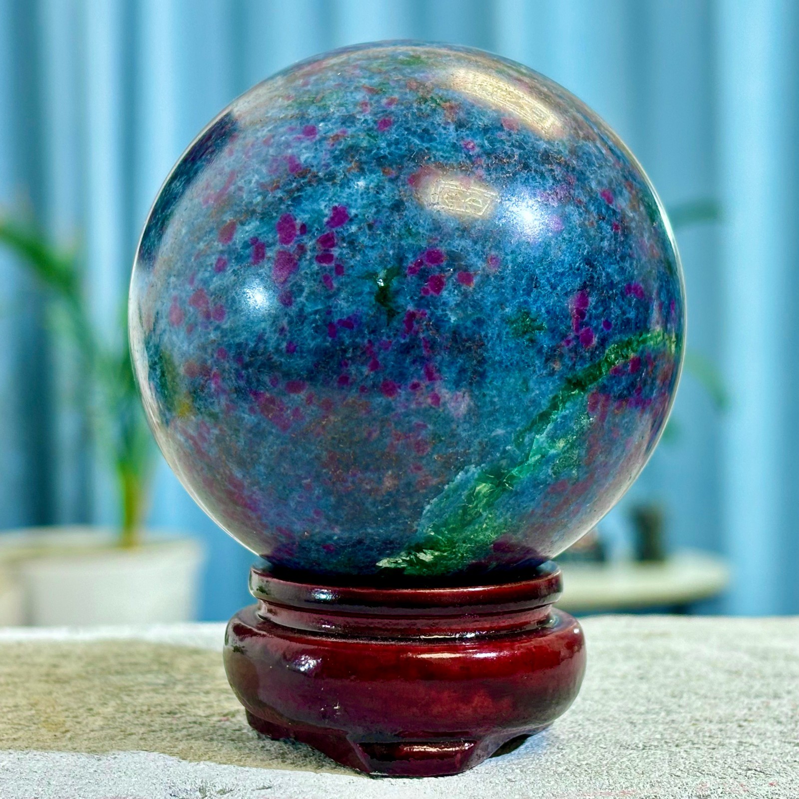 1.55LB Natural Blue Sapphire And Ruby Sphere Fluorescent Glow Under UV Light