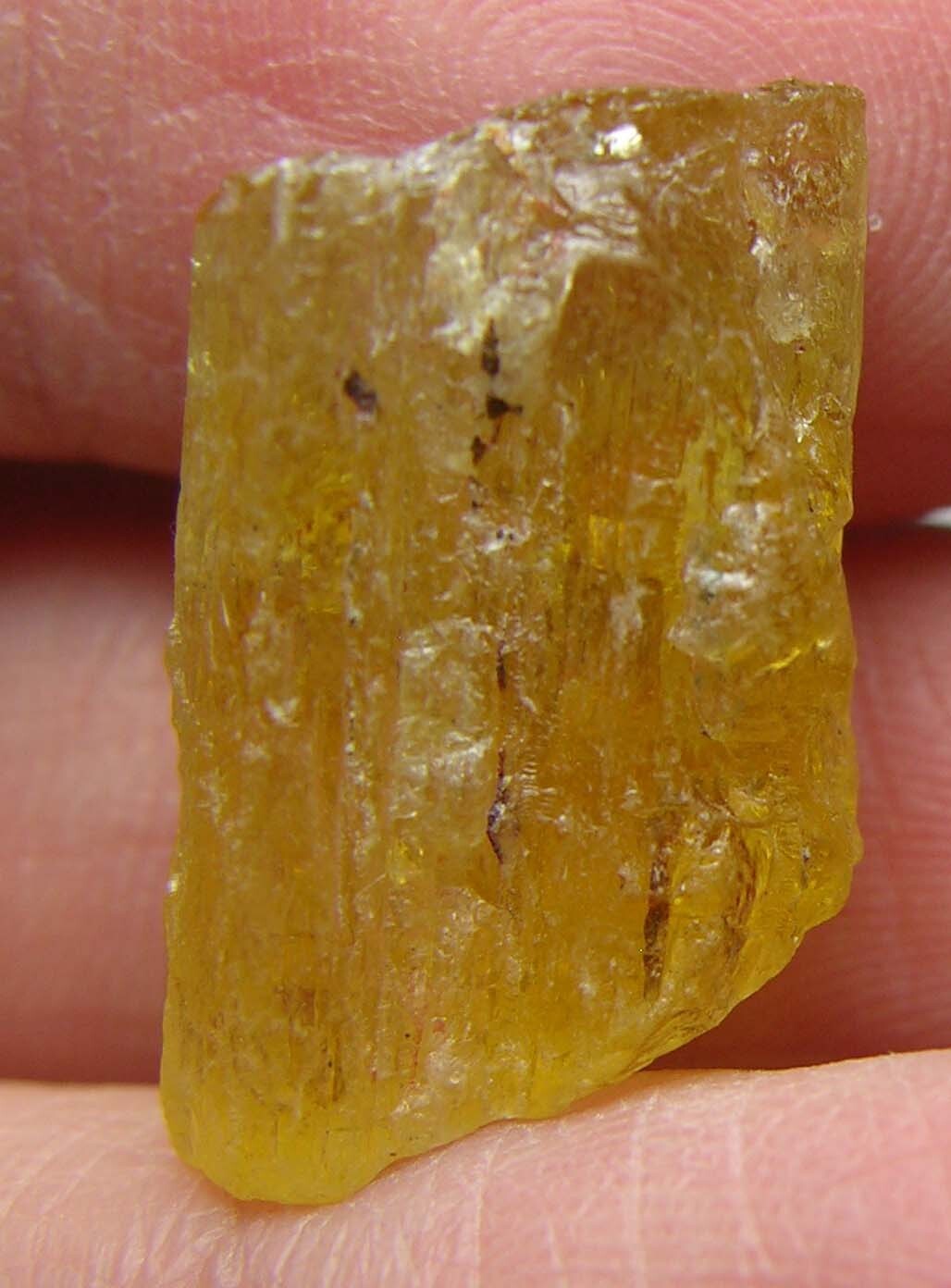 14.15ct Pakistan Raw Rough Yellow Beryl Heliodor Stick Crystal specimen2.8g 19mm
