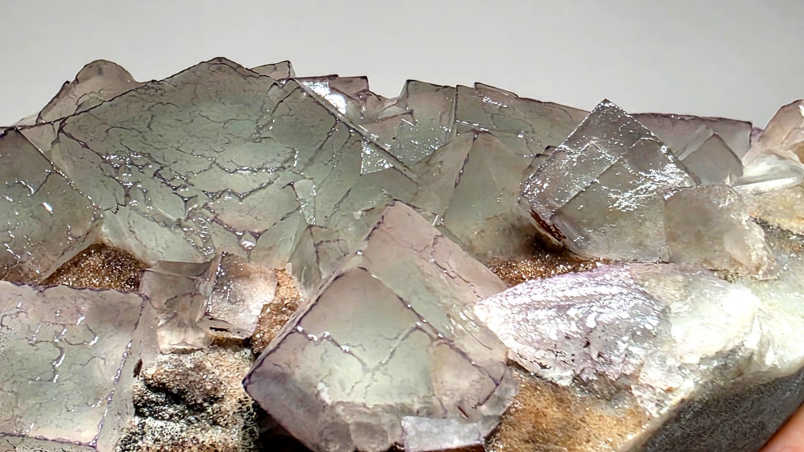 6.2″ Mint Fluorite Plate – Qinglong Mine, China – Large Cabinet Specimen (940g)