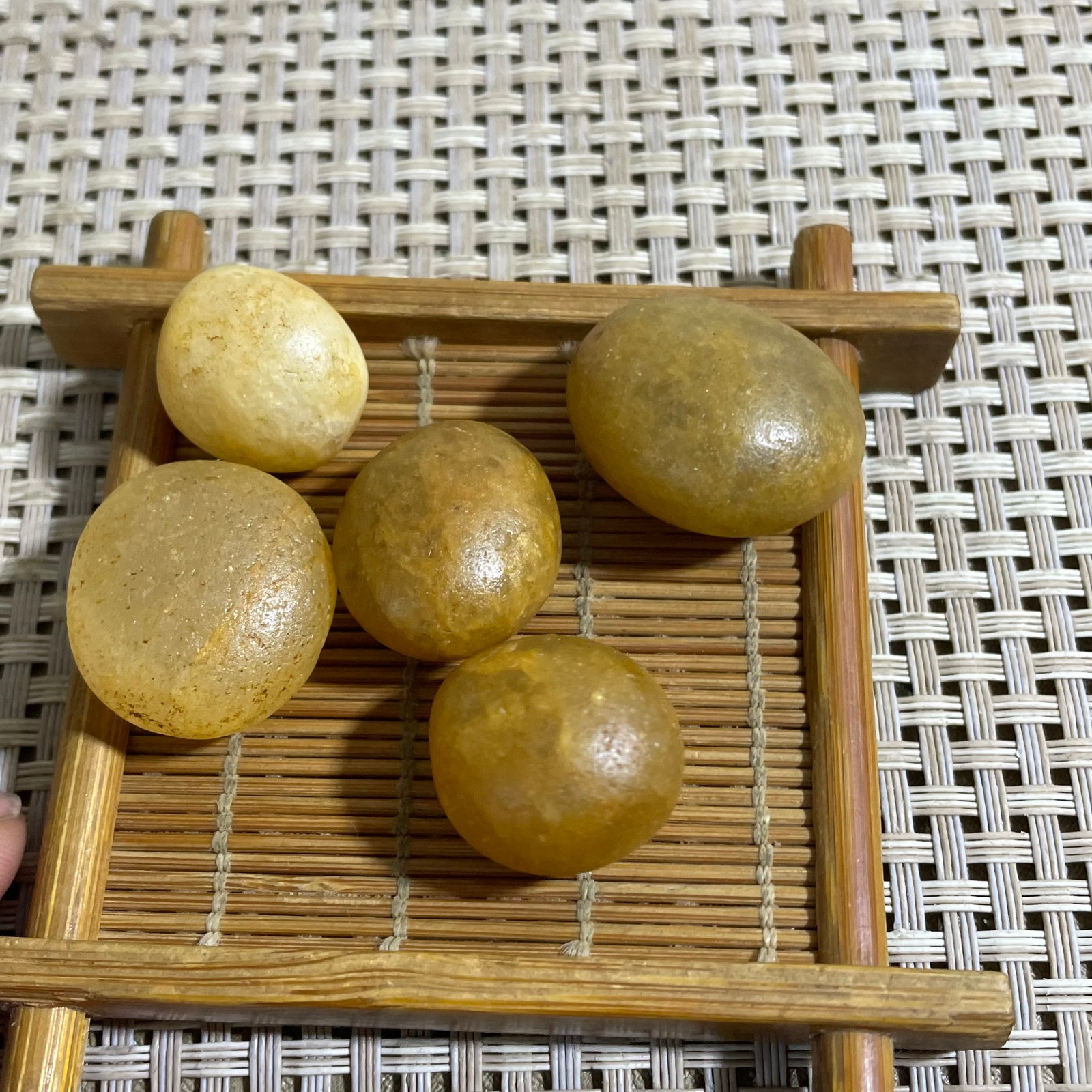 50g Bonsai Suiseki- Gobi Agate Eyes Stone-Rare Stunning Viewing
