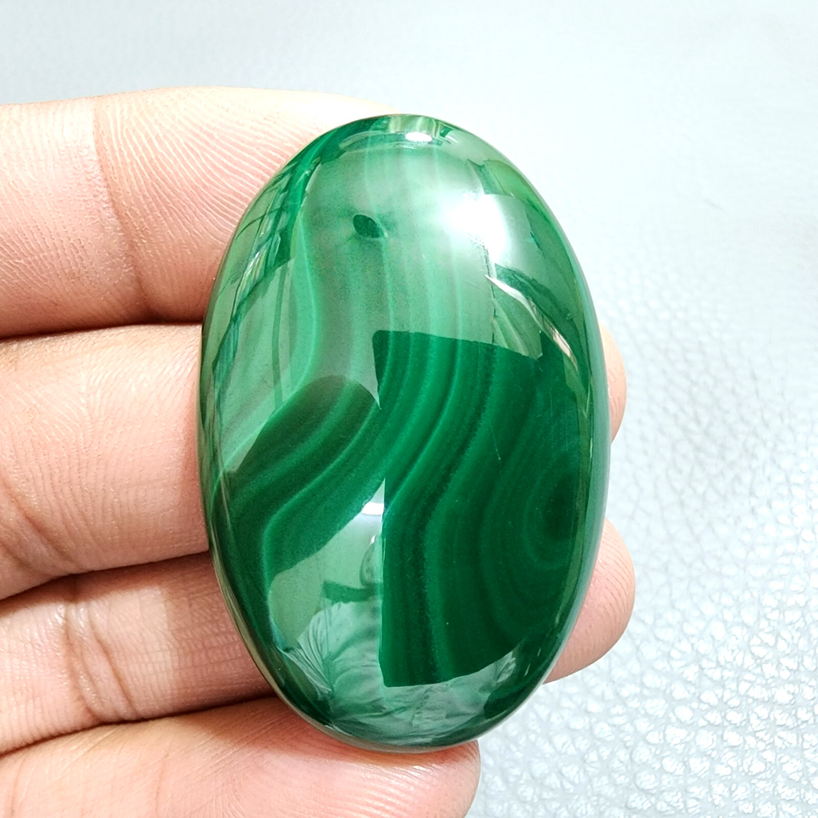 Excellent Designer Green Malachite Oval Shape Cabochon Gemstone Jewelry 141 Crt