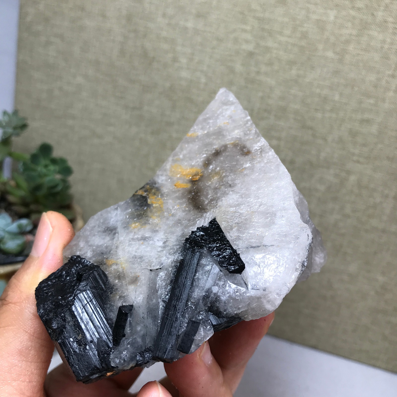 290g Natural tourmaline Crystal paragenesis gemstone original Specimen A4987