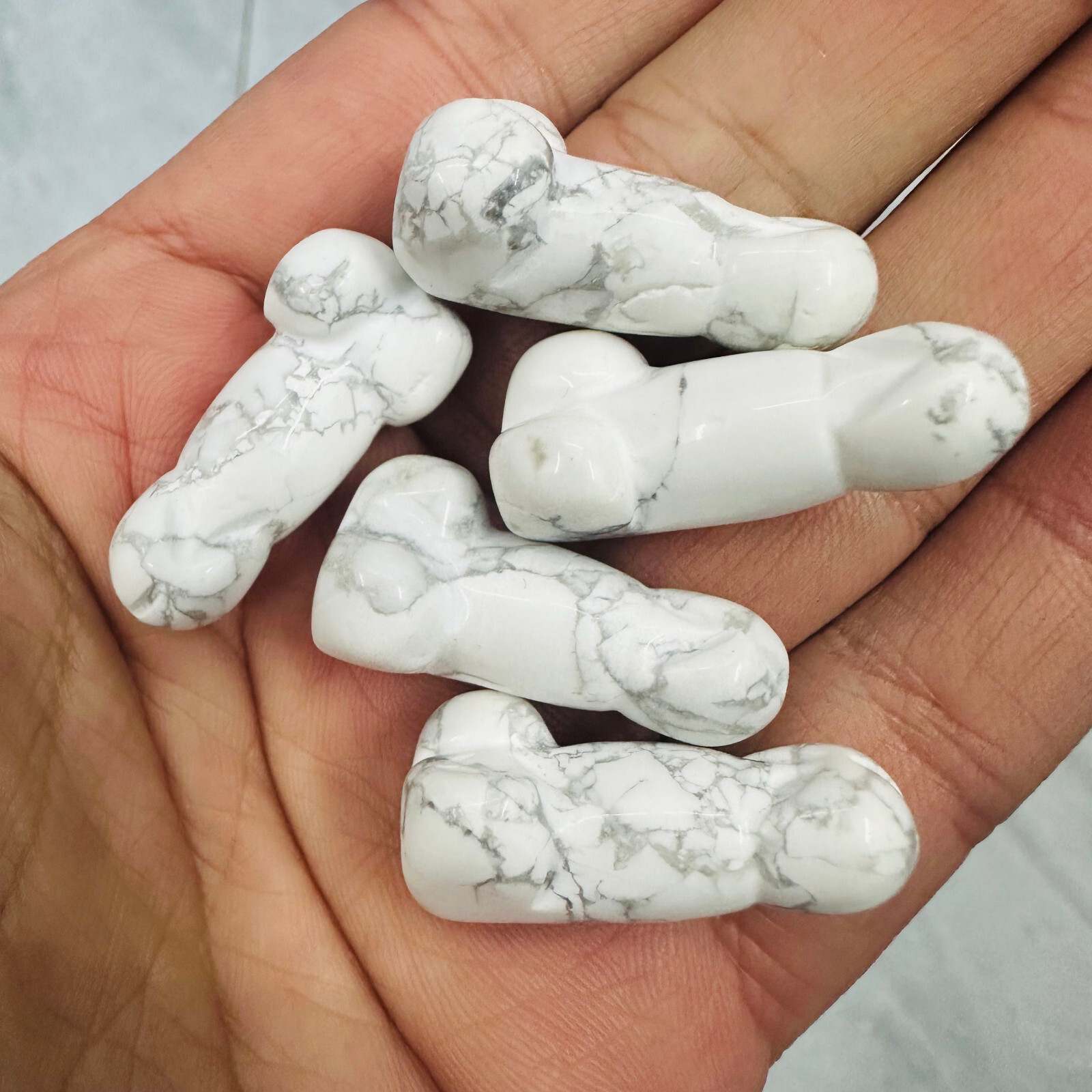 5PC Natural Howlite Carved Genitalia Quartz Crystal Energy Reiki Healing Gift