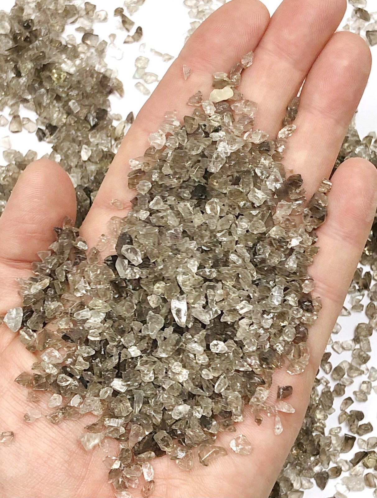 Crushed Smoky Quartz Chips, 4mm-2mm, Crushed Gems & Stone for Resin Art & Crafts