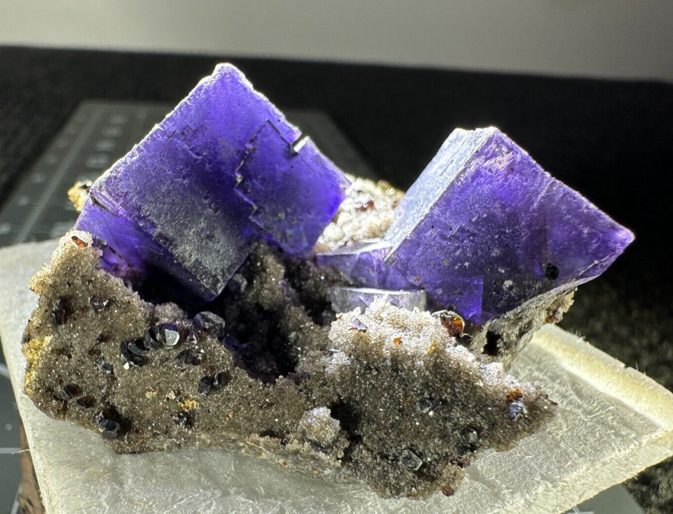 ➤2-1/2″ -Near Perfect DEEP PURPLE FLUORITE with SPHALERITE/LEAD Cave In Rock➤245