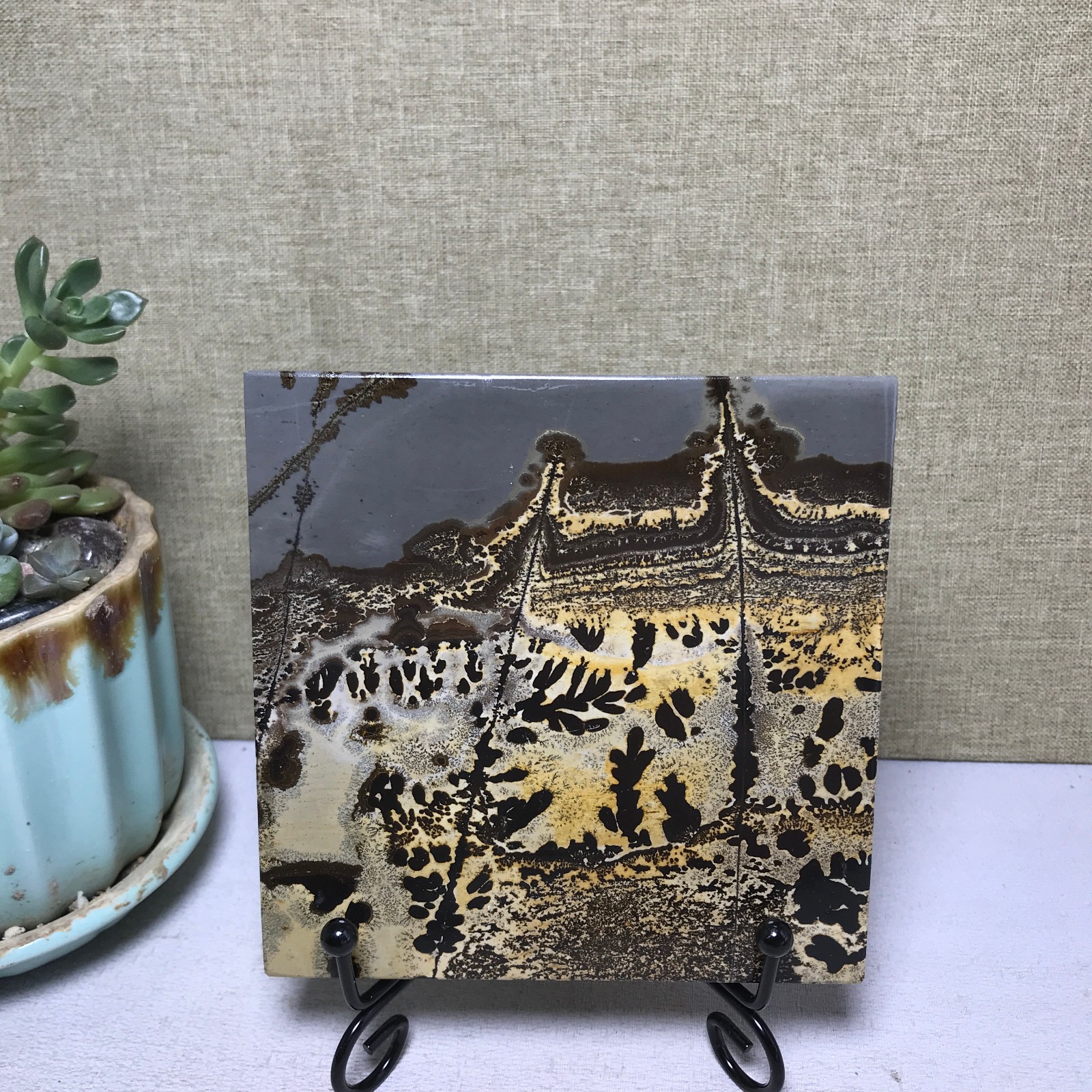 Natural Chinese painting stone crystal ornaments for home decoration 233g A5289