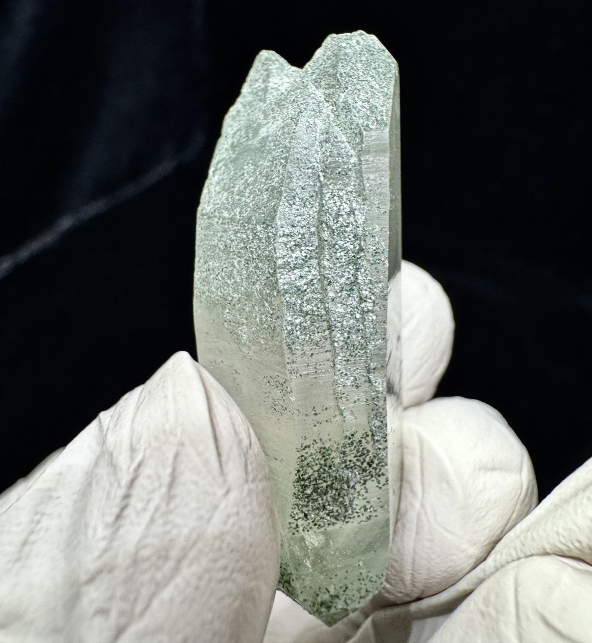 “Green Forest Canyon”Hashupi Himalaya Floater Silver-sand Phantom Quartz Crystal