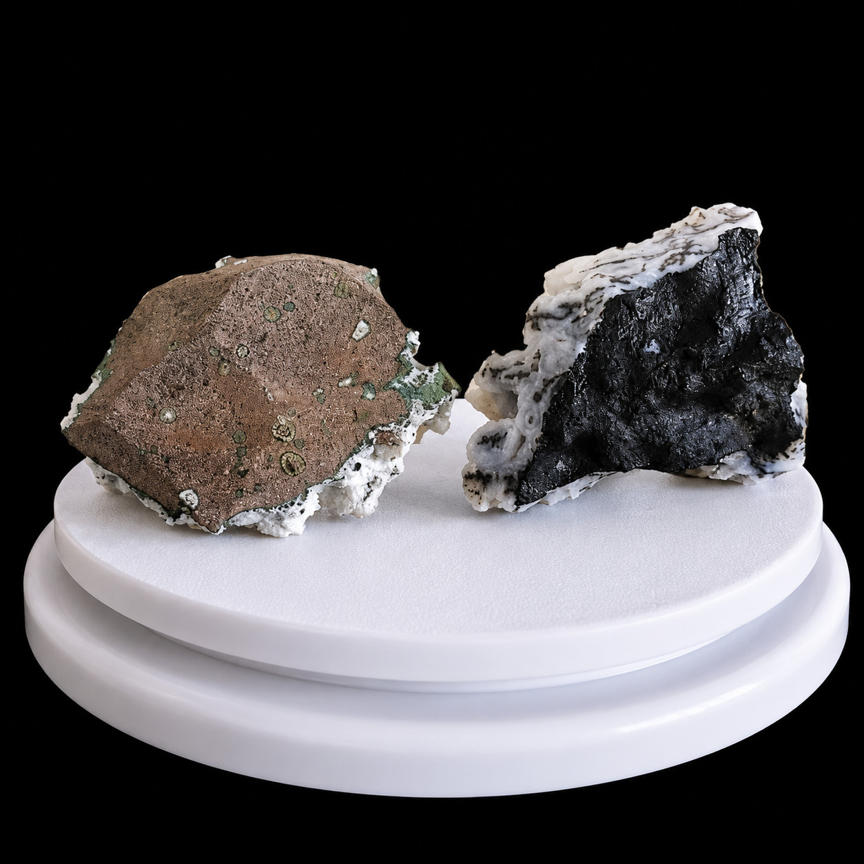 Natural Blue Chalcedony coated with Calcite 315g 9x7x4cm Raw Crystal Specimen