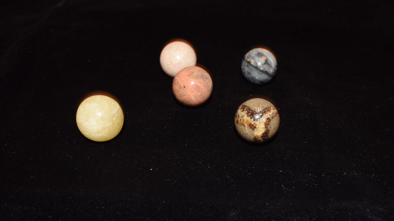👀⏩ Lot of 5 Choice Picks Mixed Mineral Collector Marbles Toe🦶Braker Size 1.00