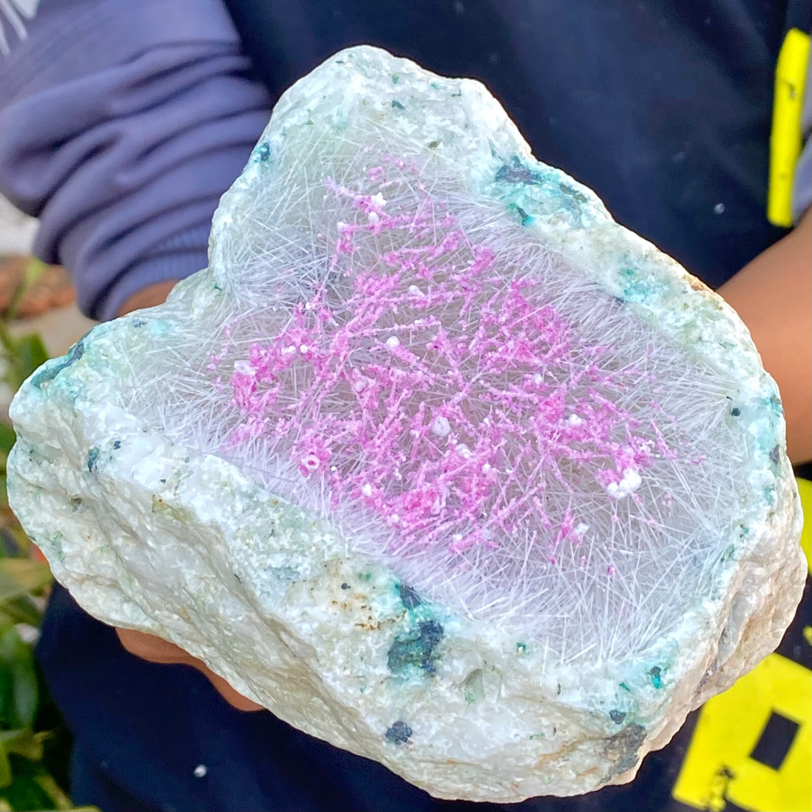 1.92LBRestoration of Needle Pink Iron Ore Crystal Quartz Energy Mineral Specimen