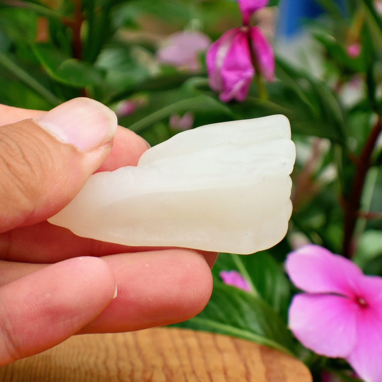 Natural White Jade Dragon Head Crystal Carving 2.2″ Healing Skull Statue Decor