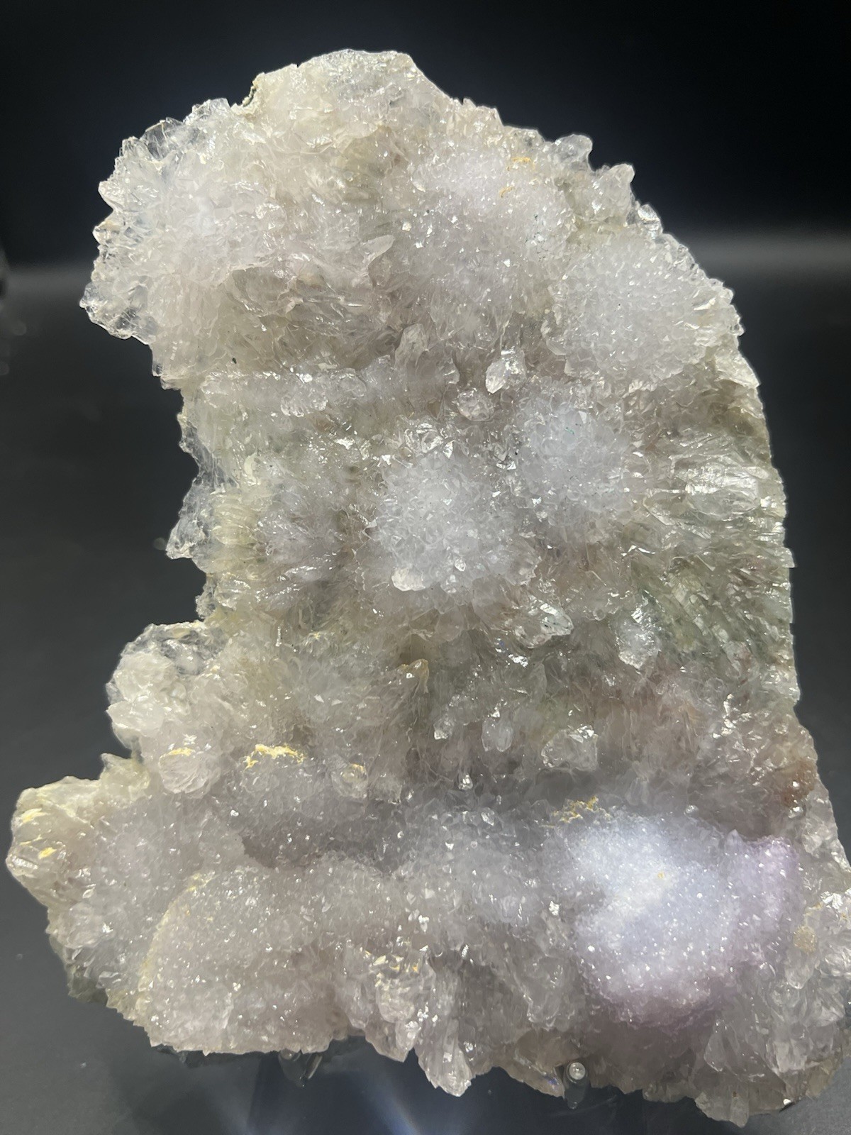 Large Natural 1.3 LB Multicolor Zeolite W/ Stand!Crystals ,Minerals,Home Decor