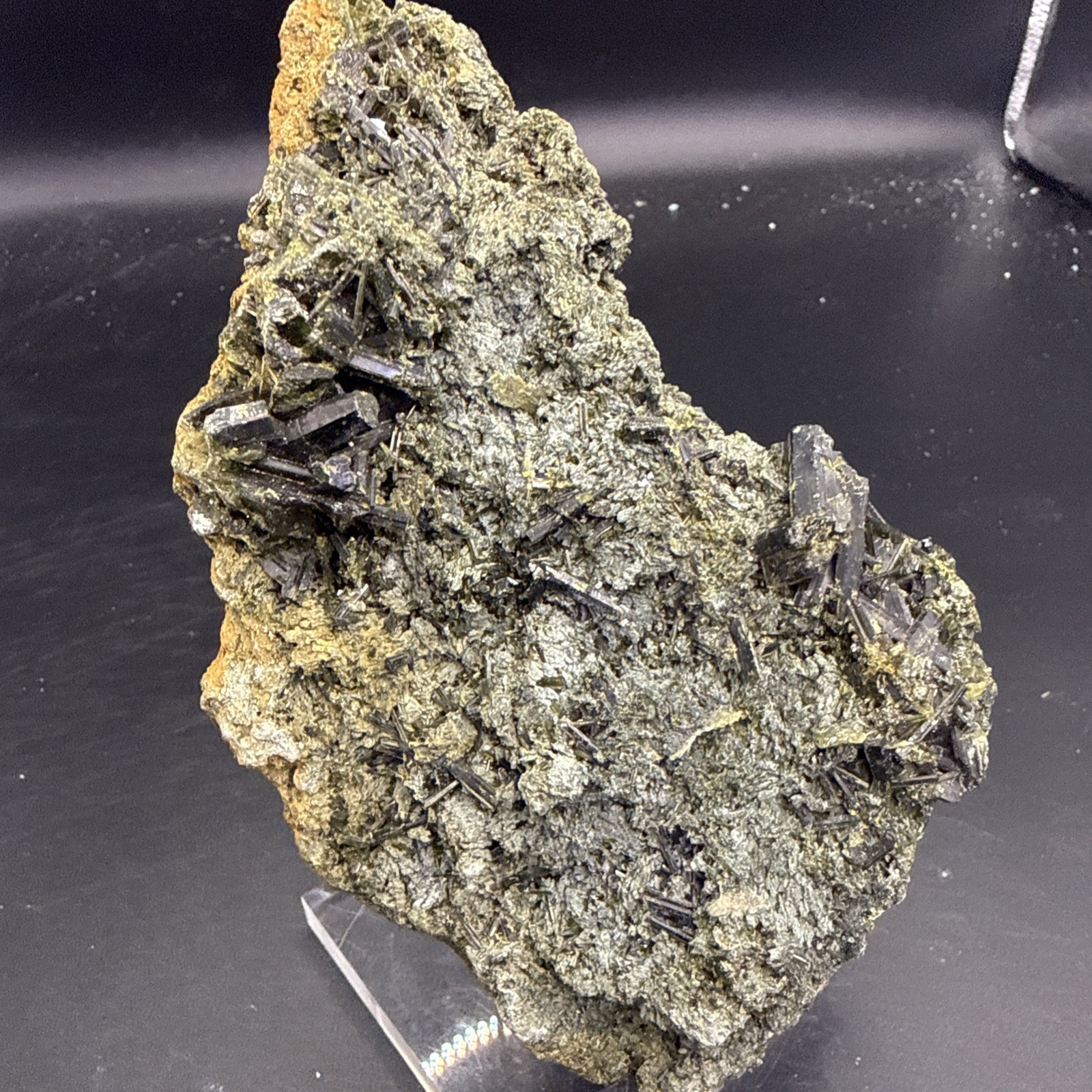 2.5 Lb Large Natural Epidote On Matrix From Pakistan. A+ Specimen,Minerals,Gems.