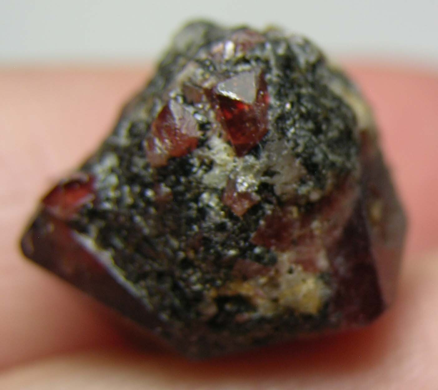 #32 Afghanistan 27.0ct Natural Octagonal Brownish Red Zircon Specimen 5.35g 14mm