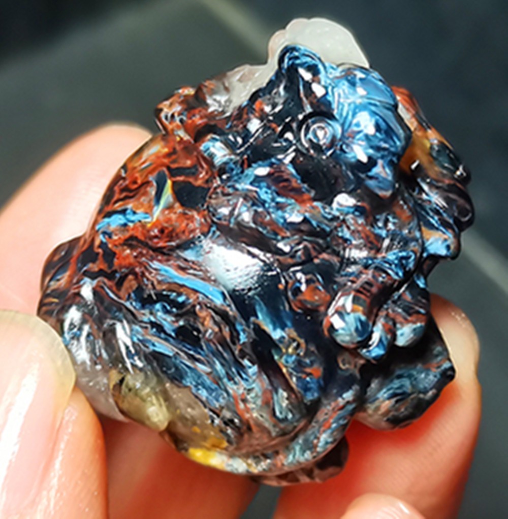 34.3g Natural Namibia ” Pietersite” Gemstone Hand-carved Dragon Tortoise WYY3865