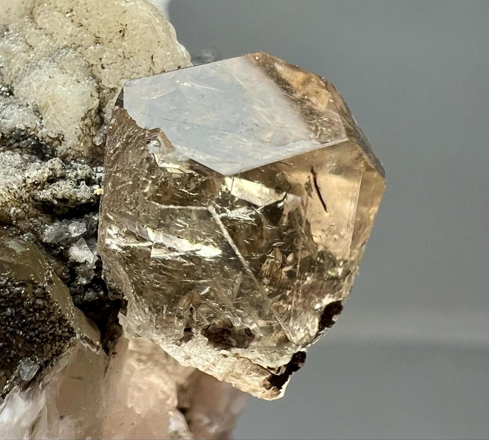 444 Gram Natural !!! Eye Clean Honey Topaz Crystals, Quartz On Feldspar @PAK