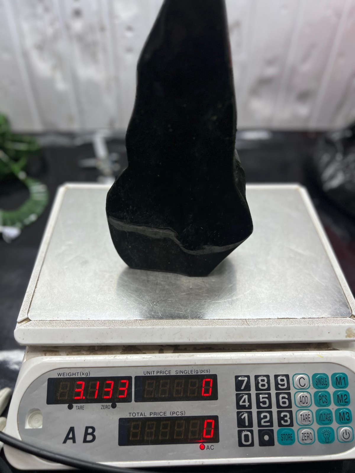 1.9kg Nephrite Jade Polished Stone Natural Green Crystal Mineral Specimen.