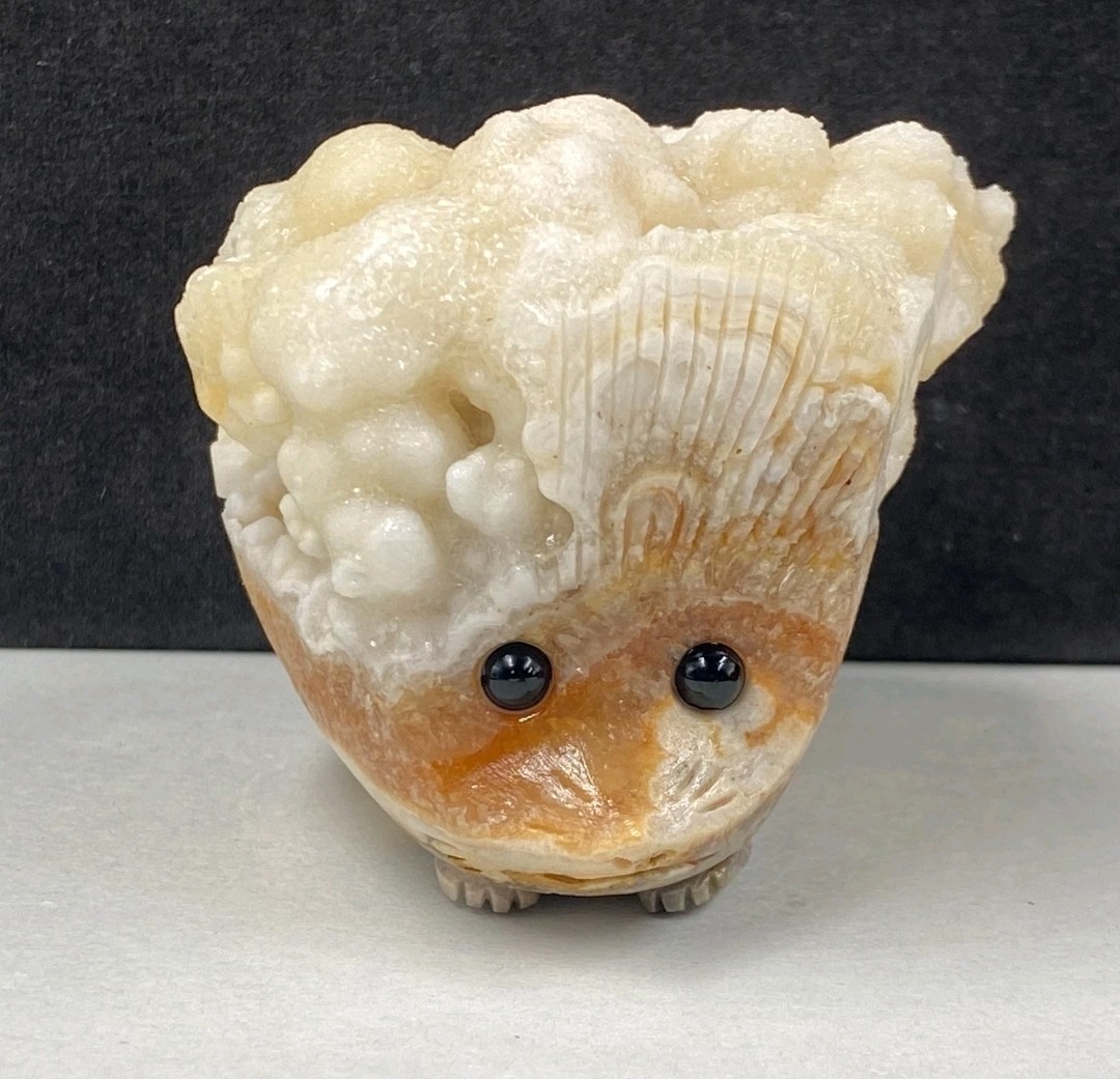 366g Hand Carved Natural Crystal Quartz Mineral Specimens, hedgehog Stone Statue
