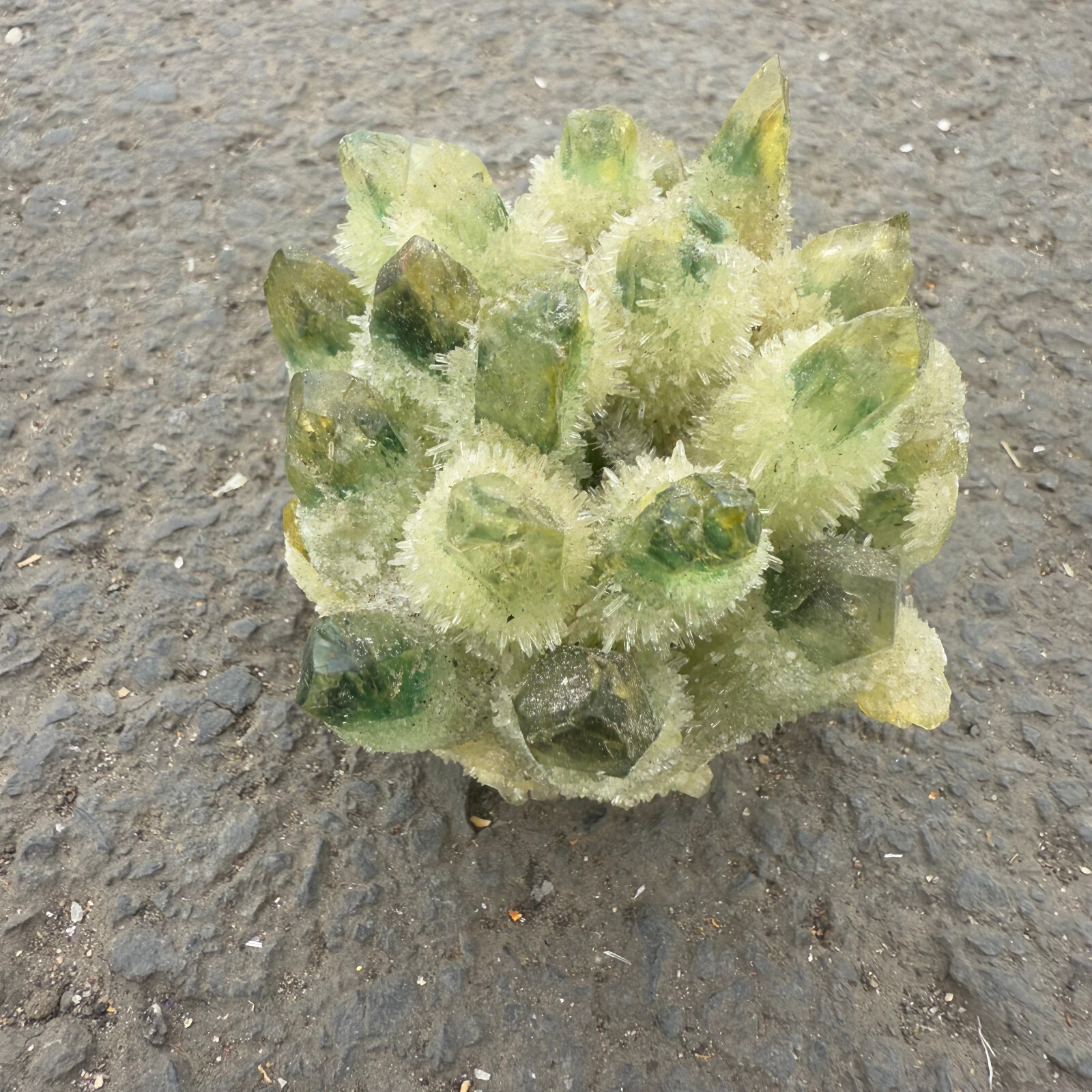 500g+ Natural Yellow and green ghost Cluster Crystal Mineral Healing Rock Stone