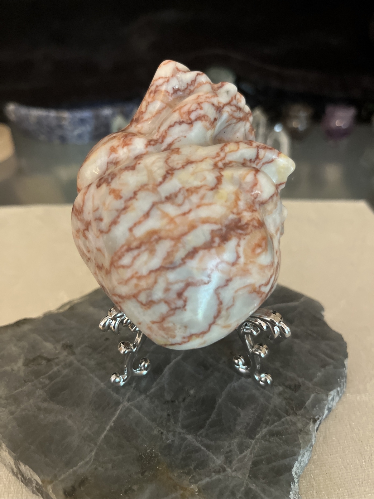 Rare Red Vein Jasper Hand Carved Anatomical Heart 256 3.1”x2.5”