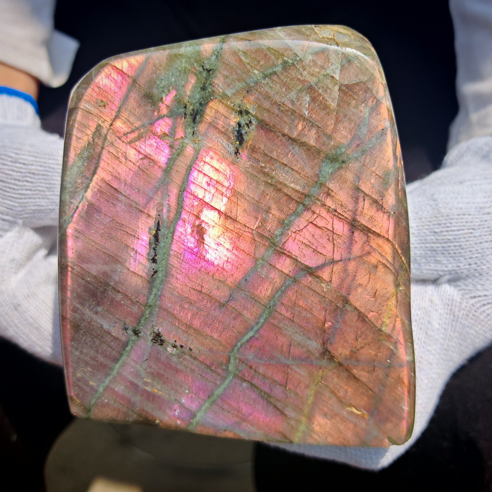 2.64LB RARE Natural crystal Labradorite that emits purple light beauty