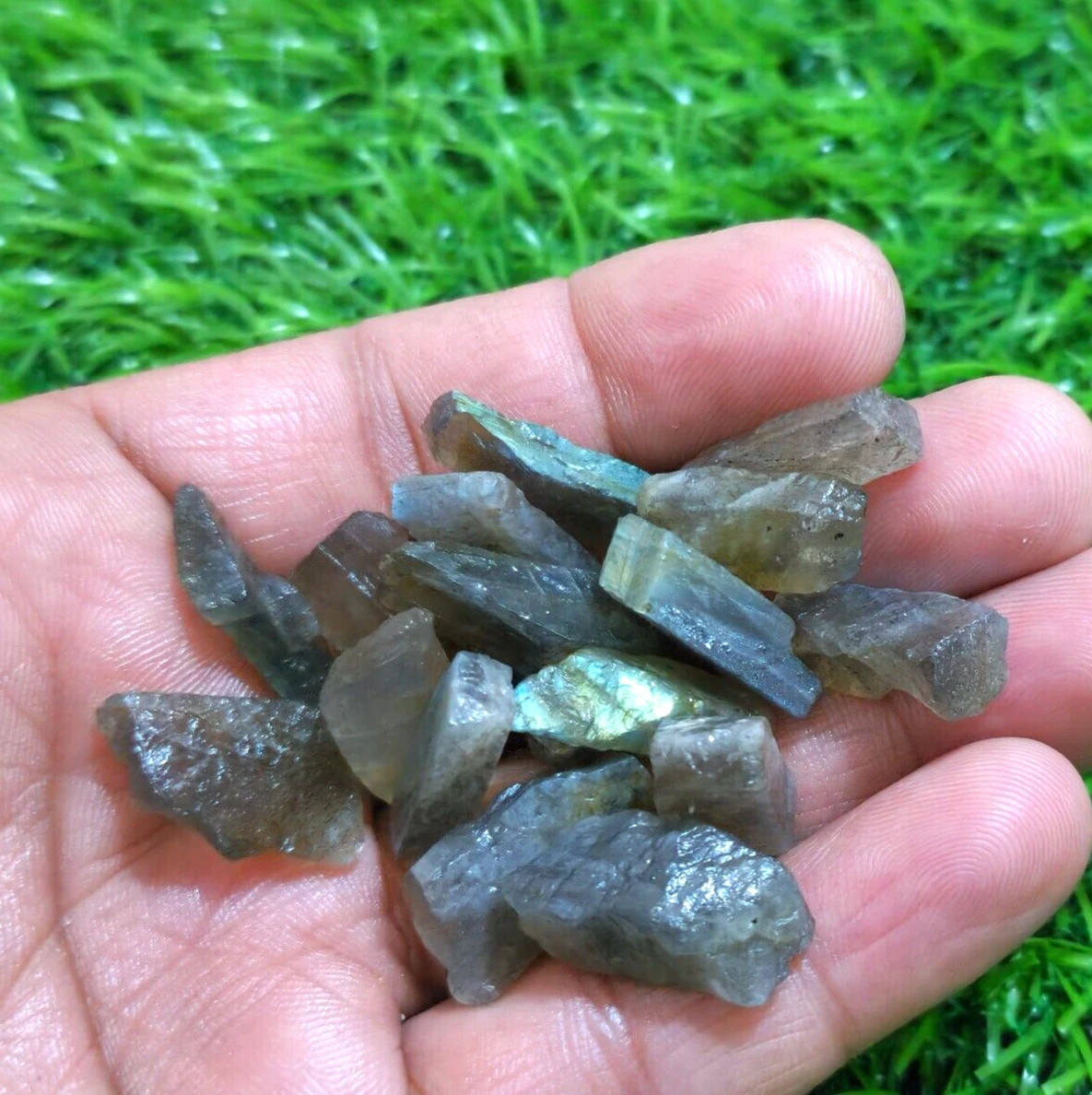 Top Quality AA+ Blue Fire Labradorite Rough 102 Crt Size 18-26 MM Loose Gemstone