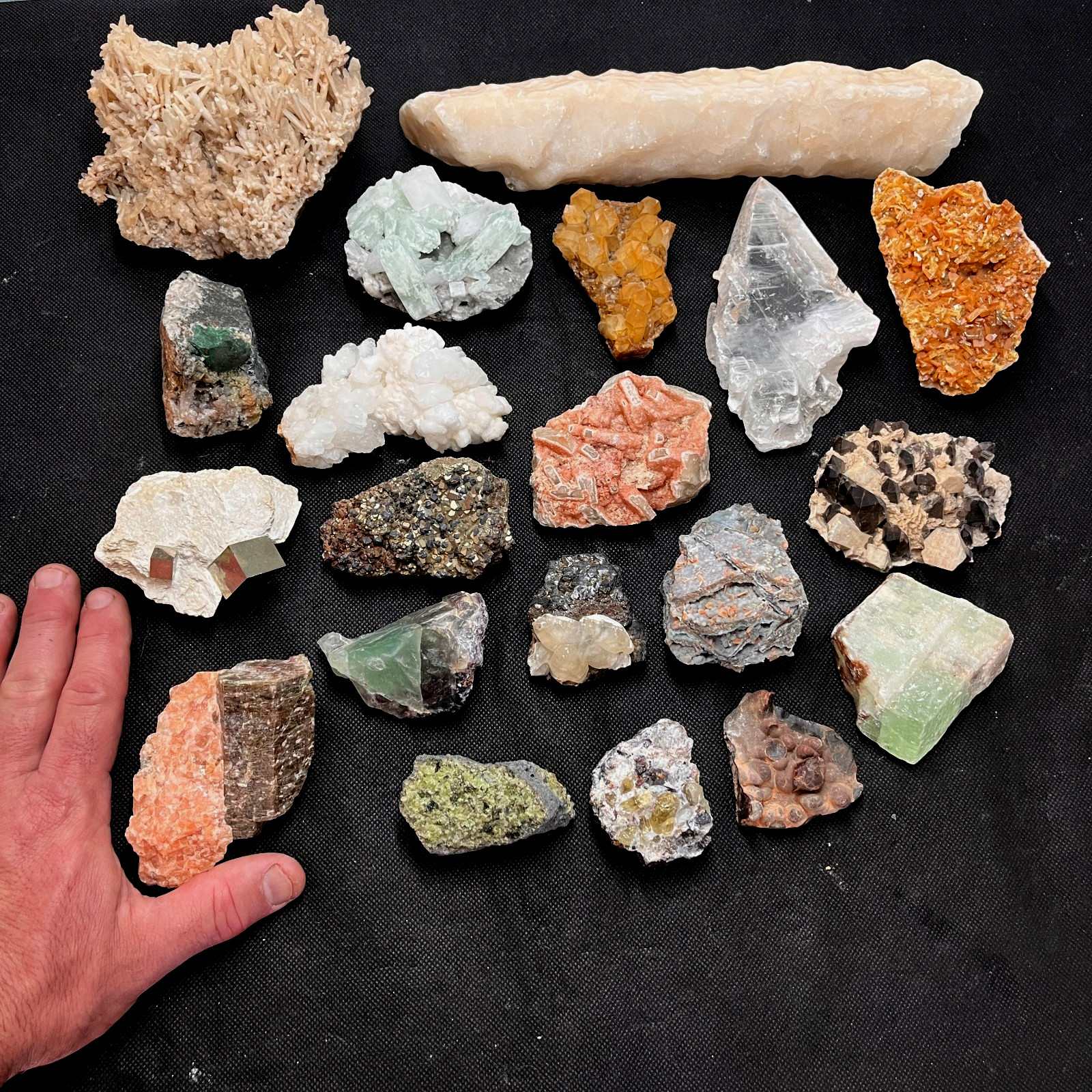 Crystals, Minerals, Natural Stone Specimens – MIXED ESTATE COLLECTION LOT #1198