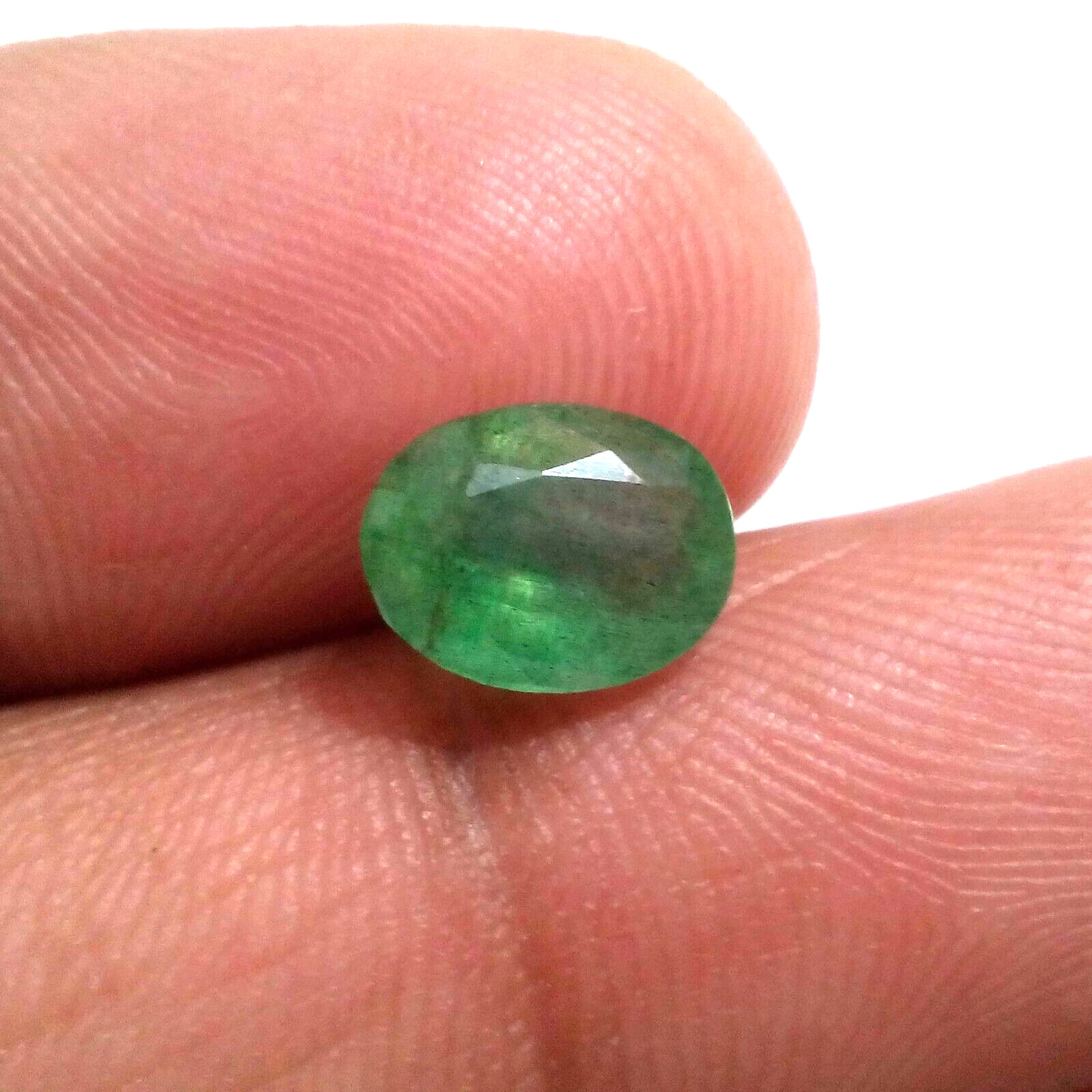 Good Quality Zambian Green Emerald Oval Shape 2.30 Crt Faceted Loose Gemstone