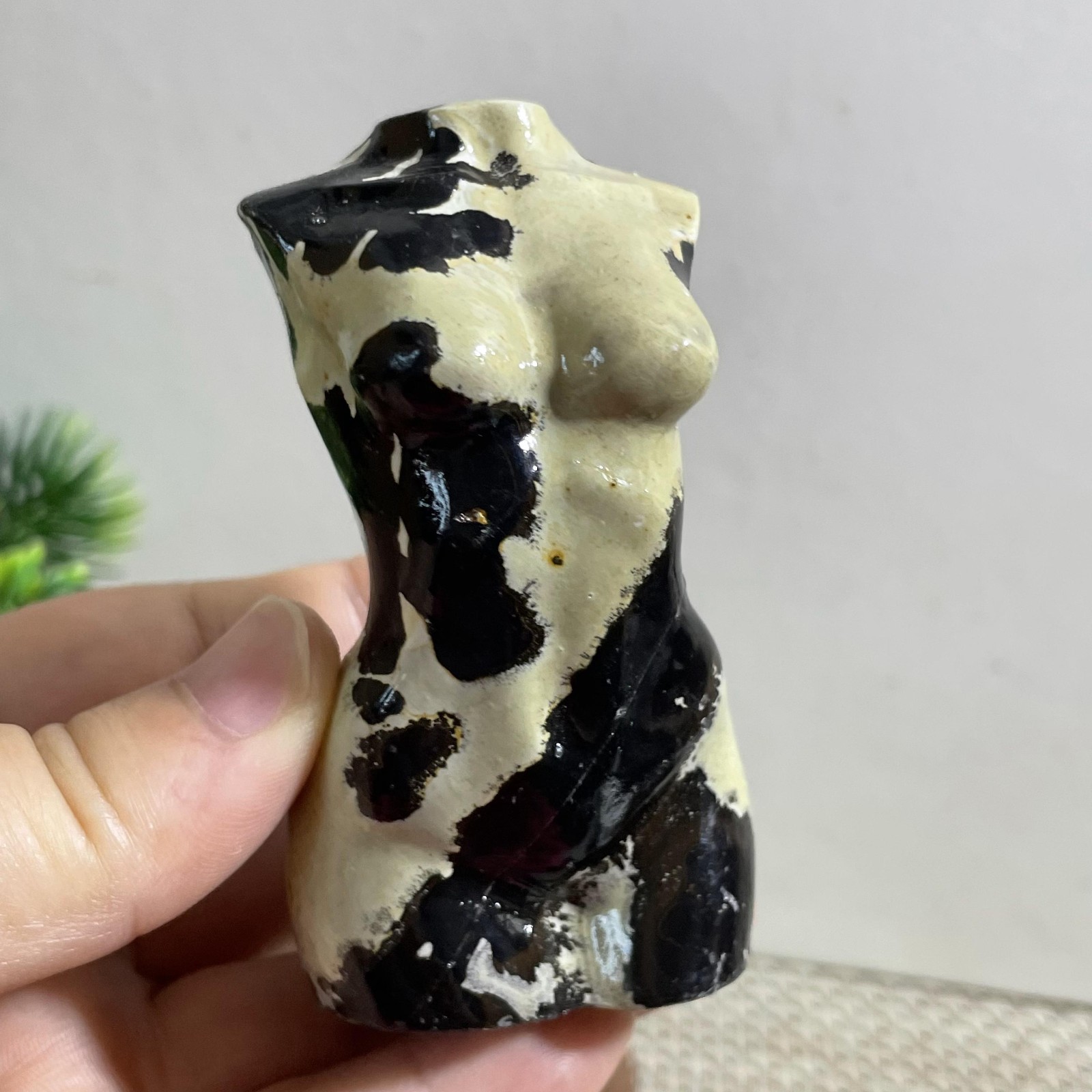 Rare 134G Traditional Chinese PaintingHand Carving Female Model