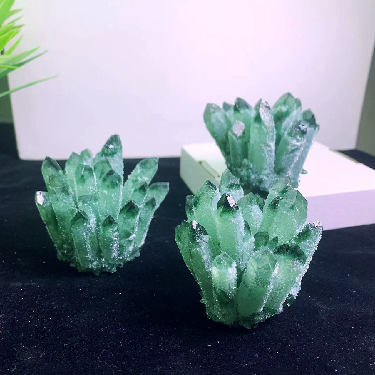 Natural Green Crystal Cluster 200-300g Home Office Decoration Gift Crystal工艺品