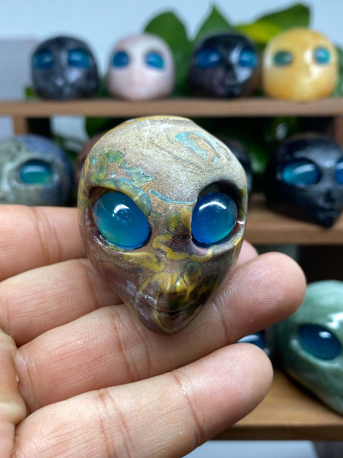 1pc Natural Mixed Quartz Crystal hand Carved Aliens skull reiki healing gift