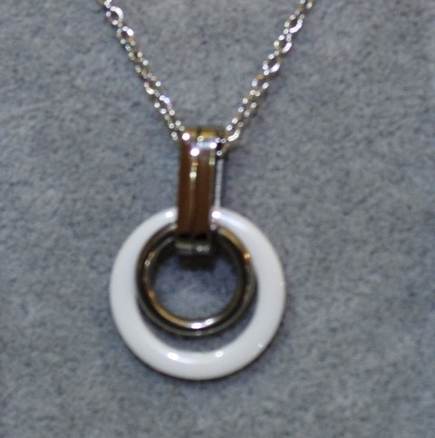 White ceramic necklace cera18 Jewelry