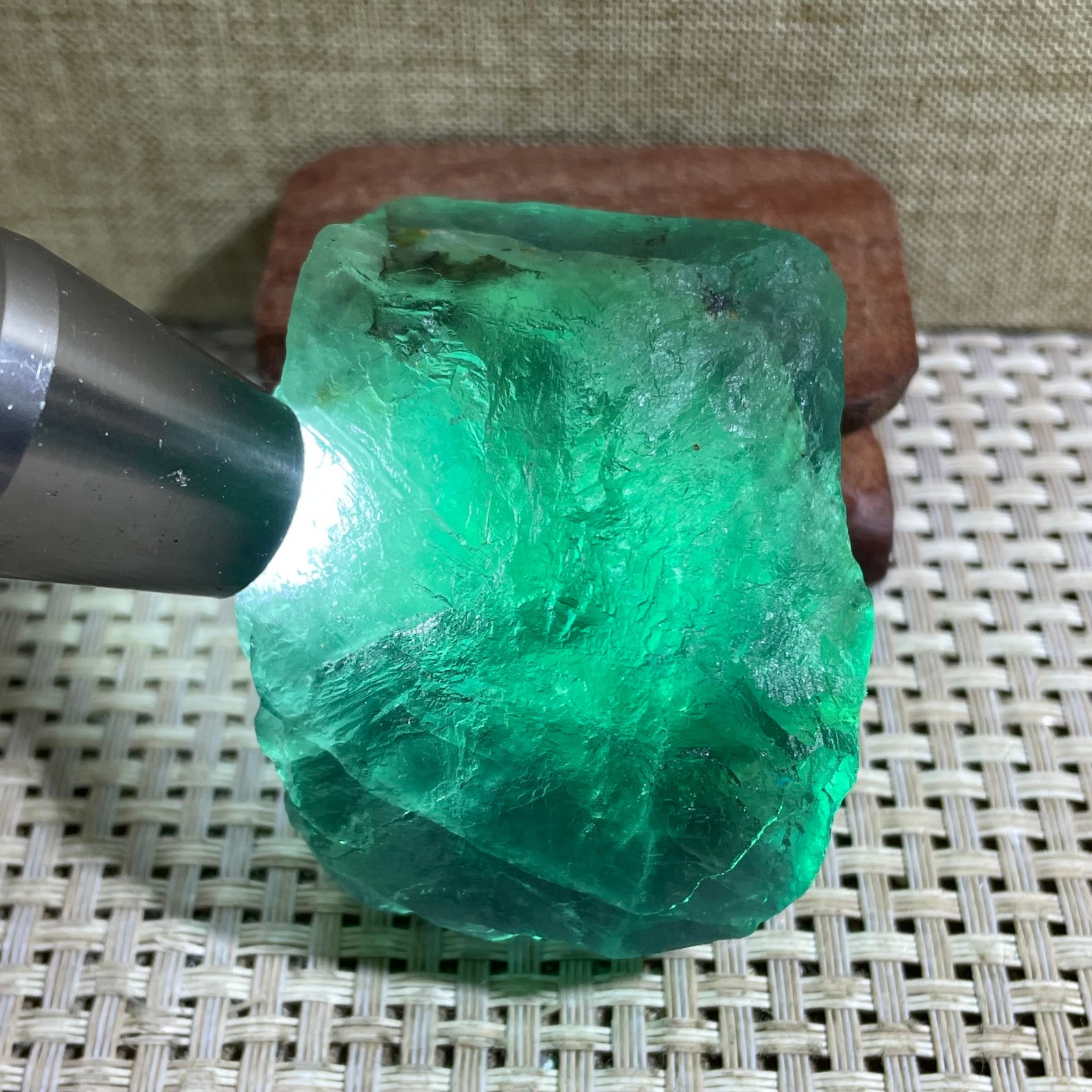 165g beautiful Rainbow Fluorite Rough stone specimens cure