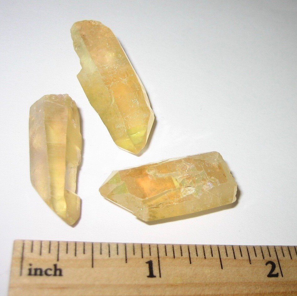 3 BEAUTIFUL 1″-1.3″ SUNSHINE AURA QUARTZ CRYSTAL POINTS (TREATED IN USA) 17g *2