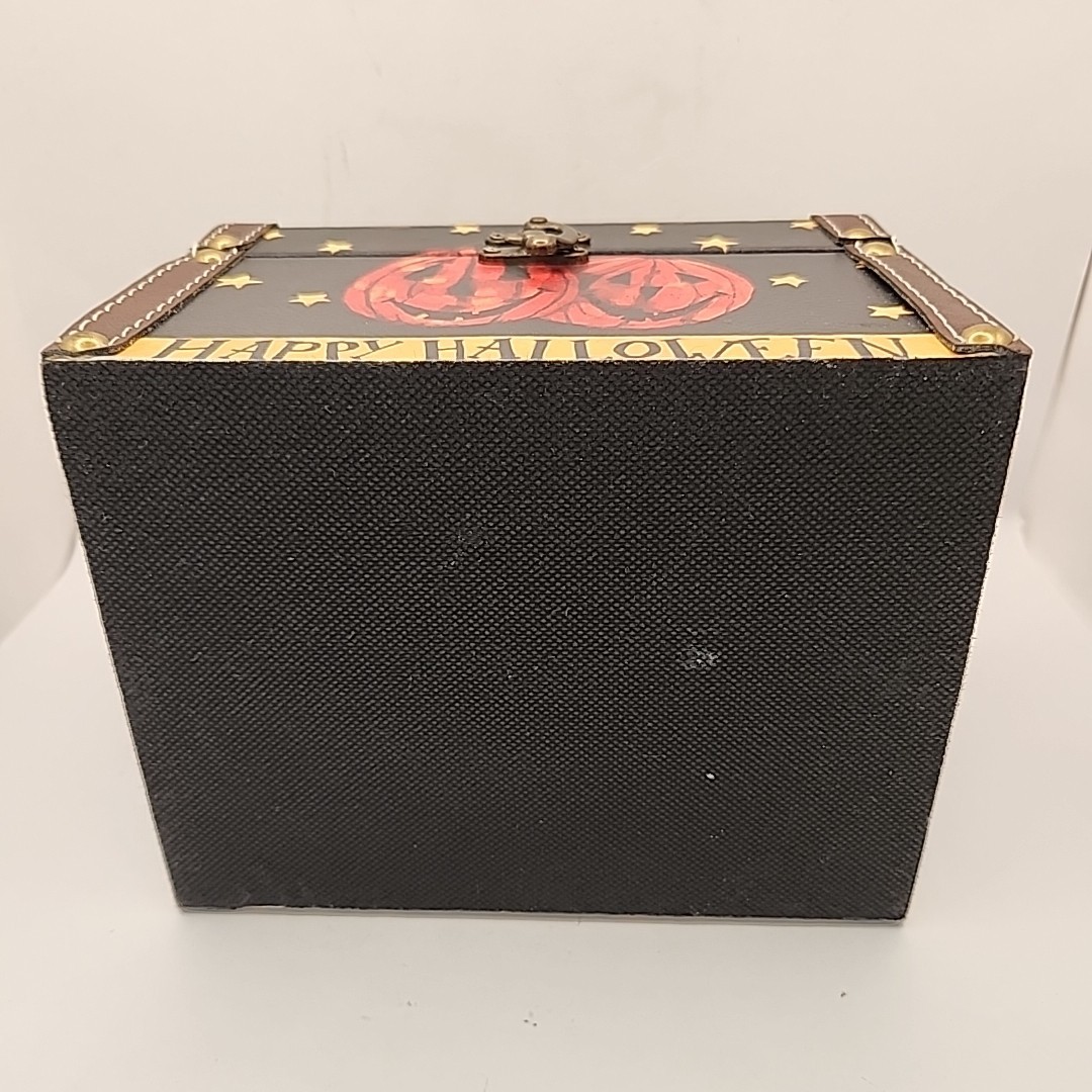 NEW Kiki Crystal Halloween Crystal Mystery Gift Box. “Pumpkin”