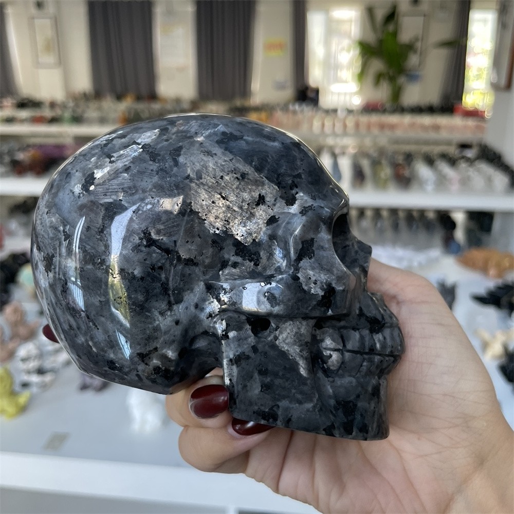 2.5LB 4.7″ Natural A++Gabbro Skull Carvings Decor Crystal Quartz Healing Reiki
