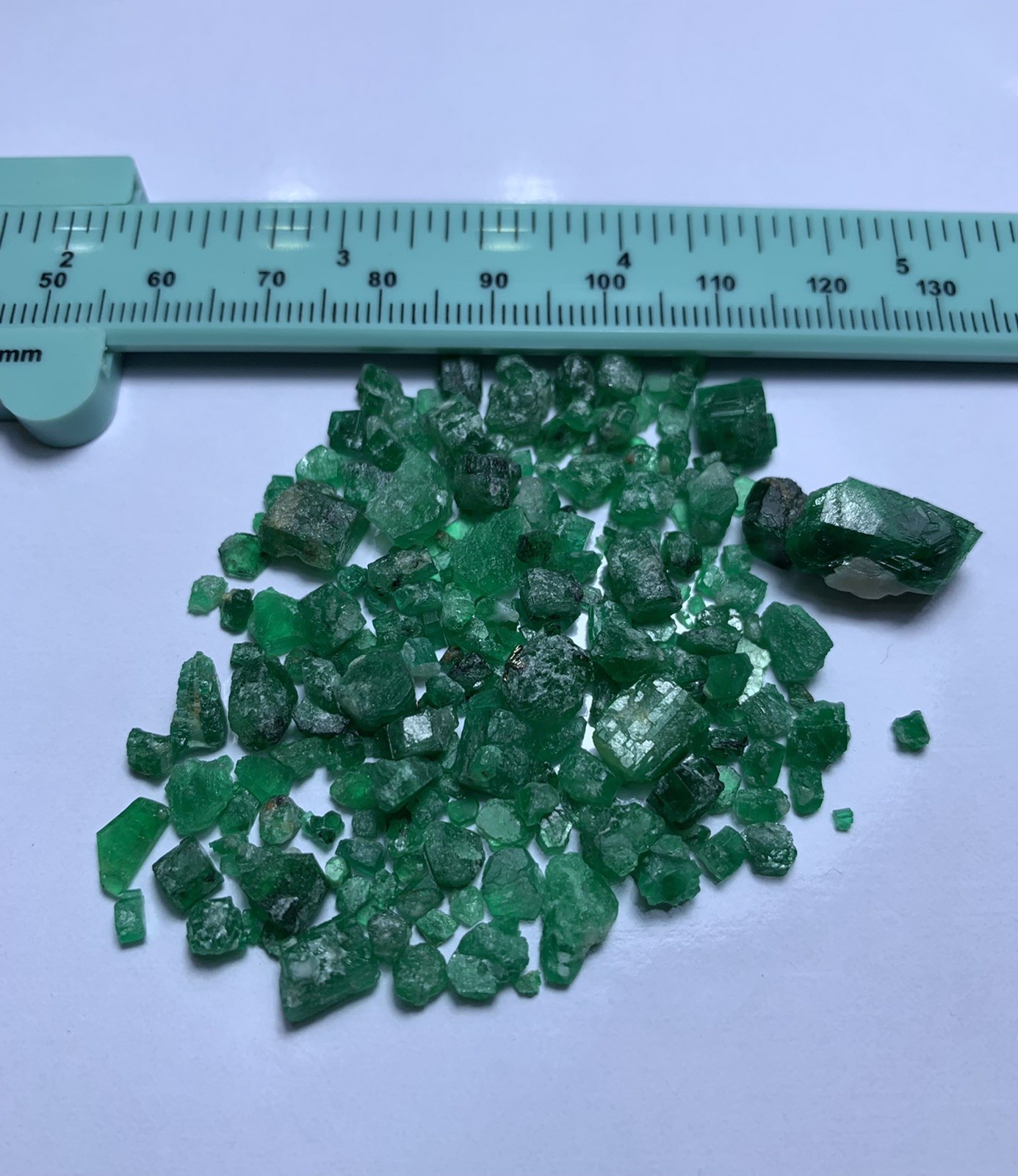 15 Gram Emerald Rough Crystal Jewellery Size From Swat Pakistan.