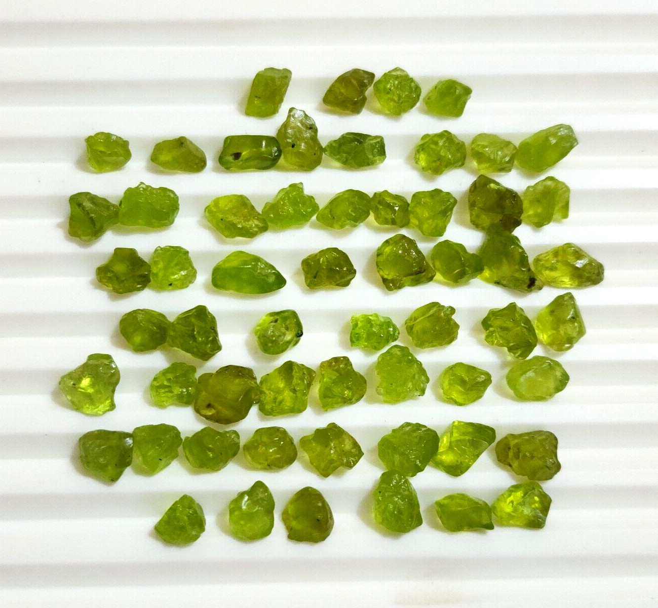 Raw 6-8 MM Size Natural Green Peridot Raw 25 Pcs Lot Loose Gemstone For Jewelry