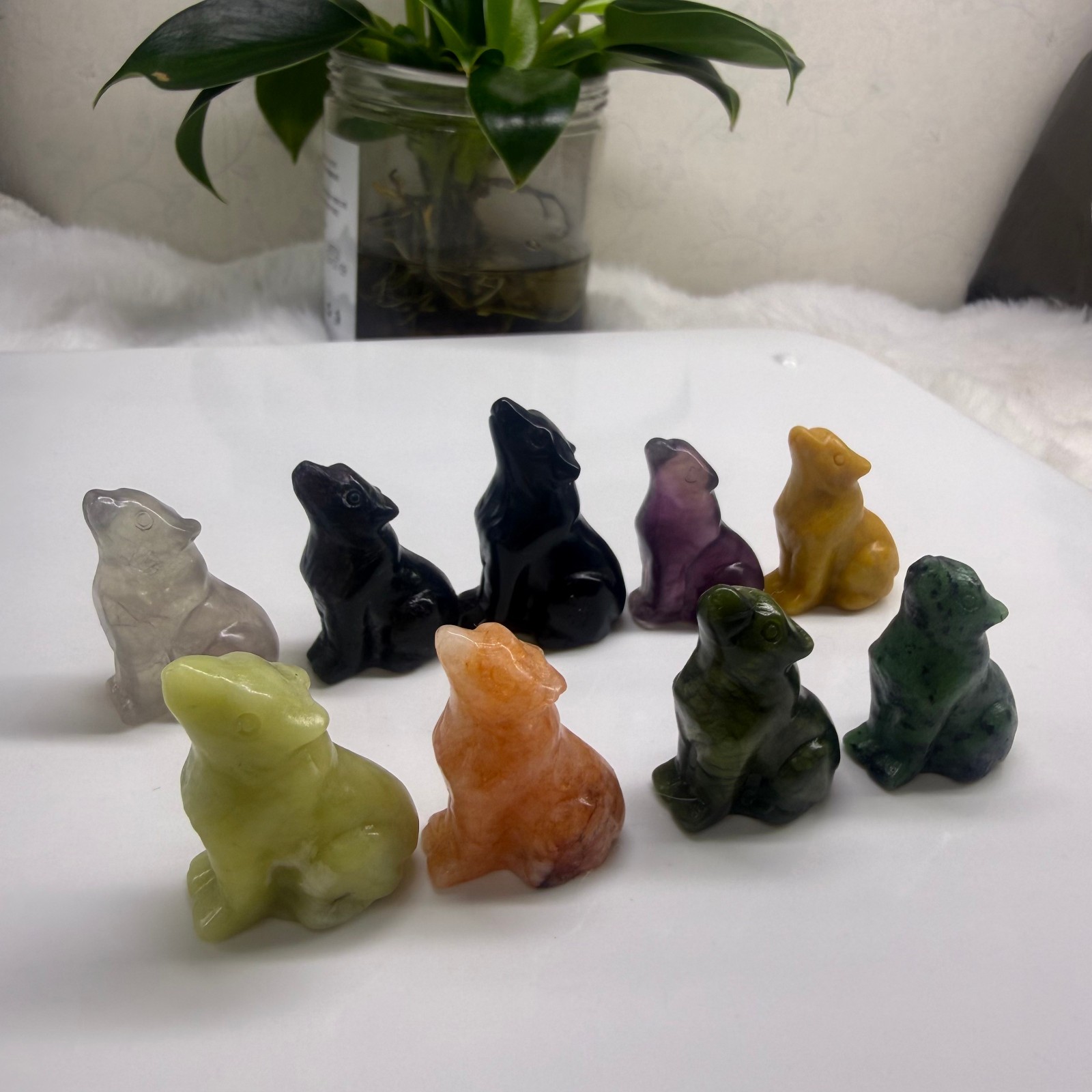 5pc 1.4″ Natural Mixing Quartz Crystal Carved Wolf Reiki Heal random
