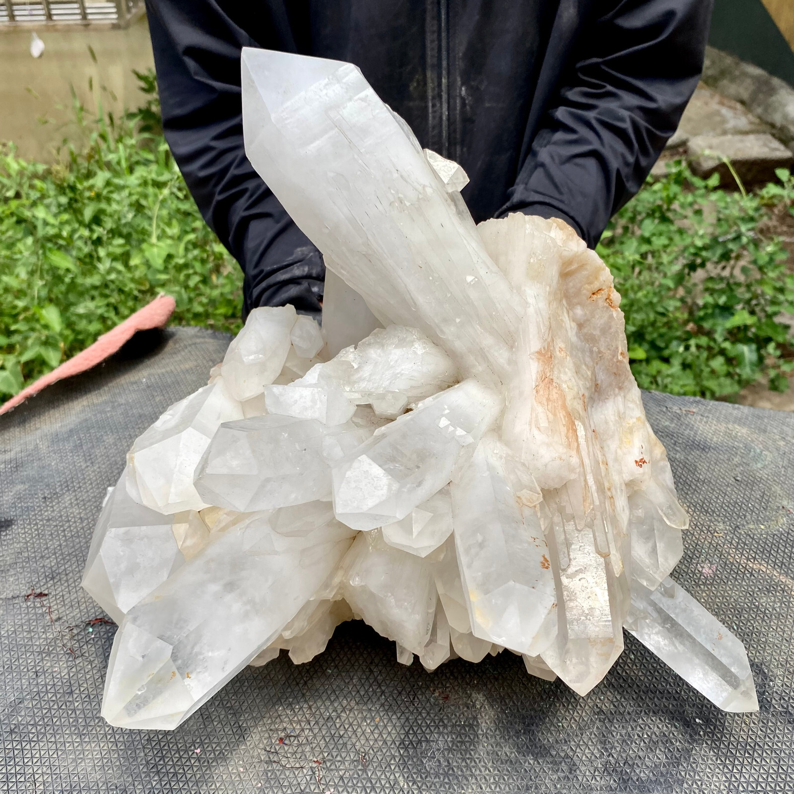 22LB ransparent, natural and beautiful white quartz crystal cluste